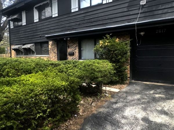 2617 Summit Avenue, Highland Park, IL 60035
