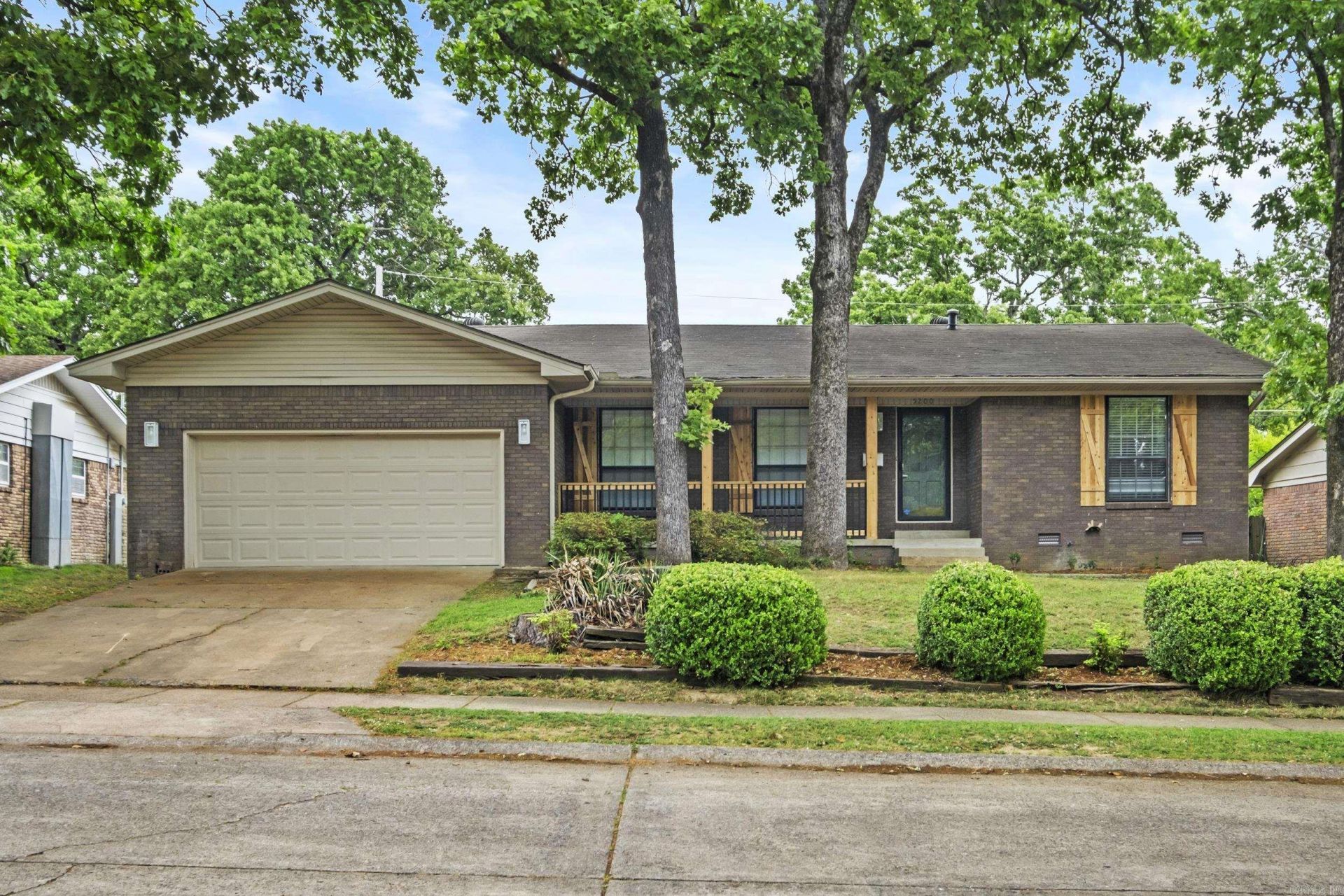 5200 Hampton North Little Rock, AR 72116