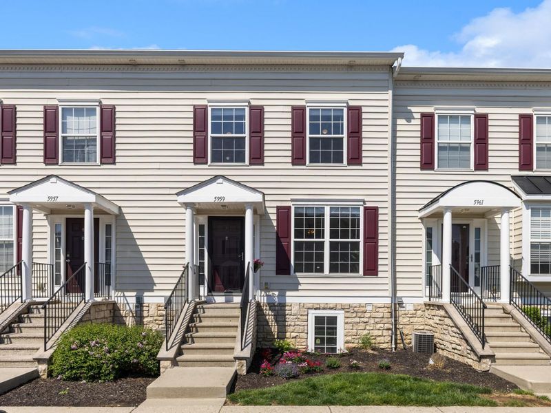 5959 Silver Charms Way, Unit B, New Albany, OH 43054 Photo 2