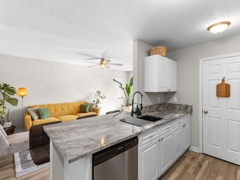 5959 Silver Charms Way, Unit B, New Albany, OH 43054 Photo 9