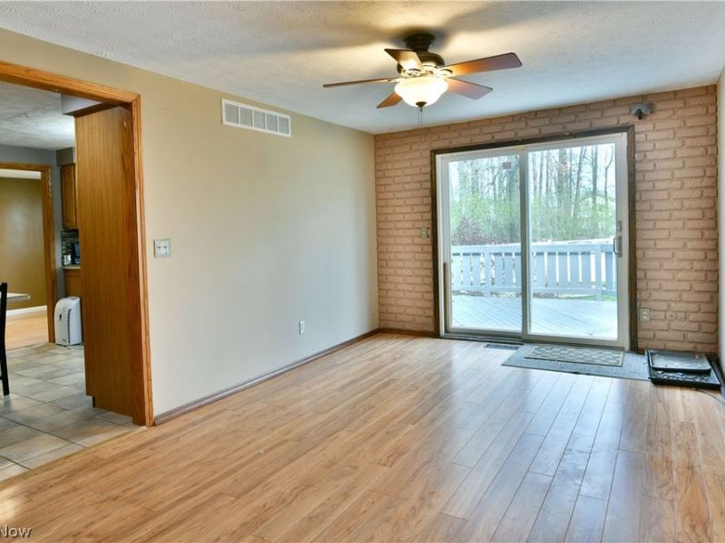 1323 Cedarwood Drive, Mineral Ridge, OH 44440 Photo 12