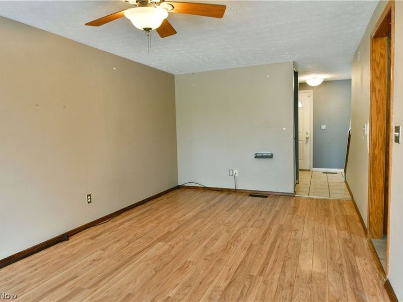 1323 Cedarwood Drive, Mineral Ridge, OH 44440 Photo 13