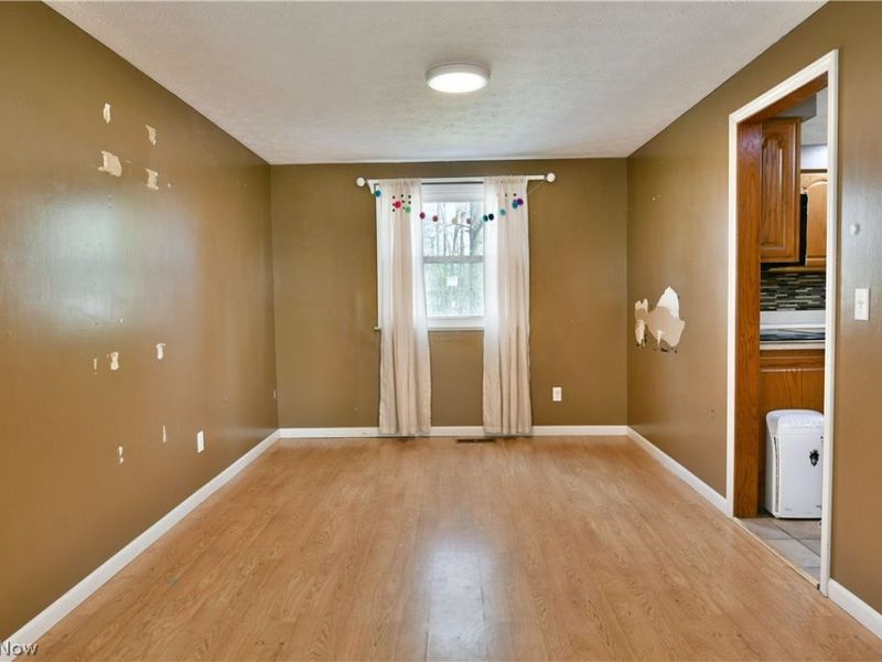 1323 Cedarwood Drive, Mineral Ridge, OH 44440 Photo 18