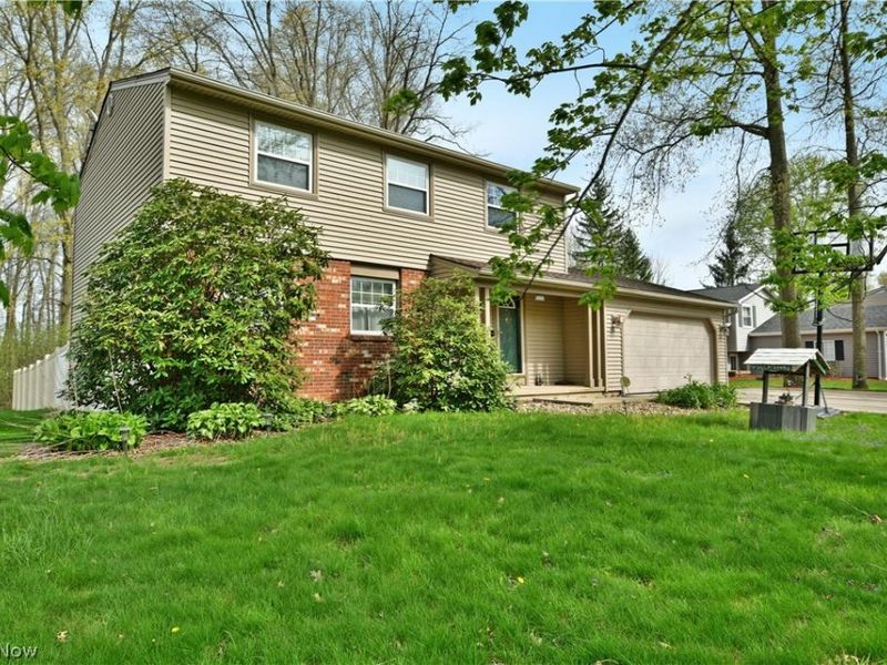 1323 Cedarwood Drive, Mineral Ridge, OH 44440 Photo 4