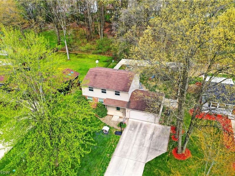 1323 Cedarwood Drive, Mineral Ridge, OH 44440 Photo 6