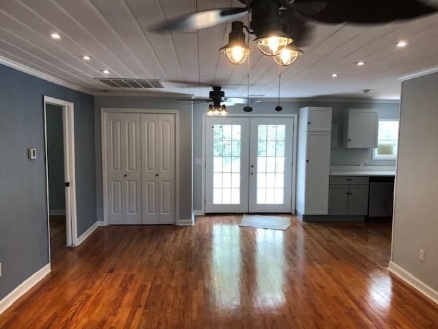 5683 Red Bluff Rd.  Photo 6