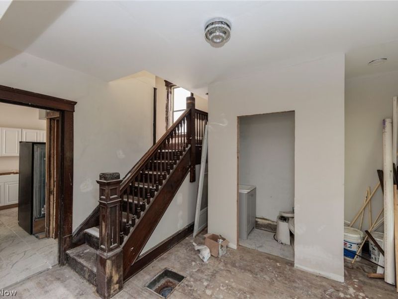3879 W 21st Street, Cleveland, OH 44109 Photo 5