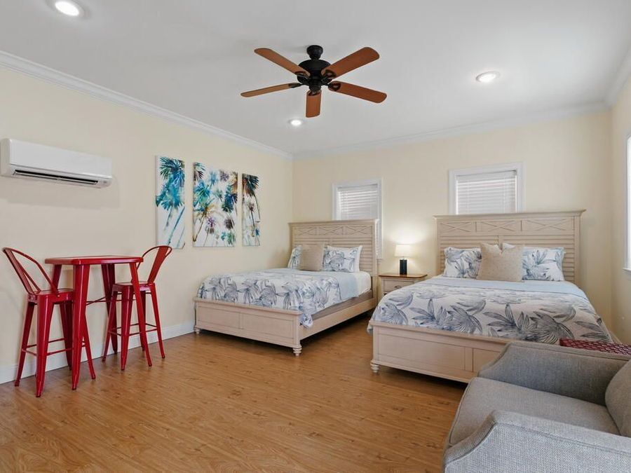Property Image 100