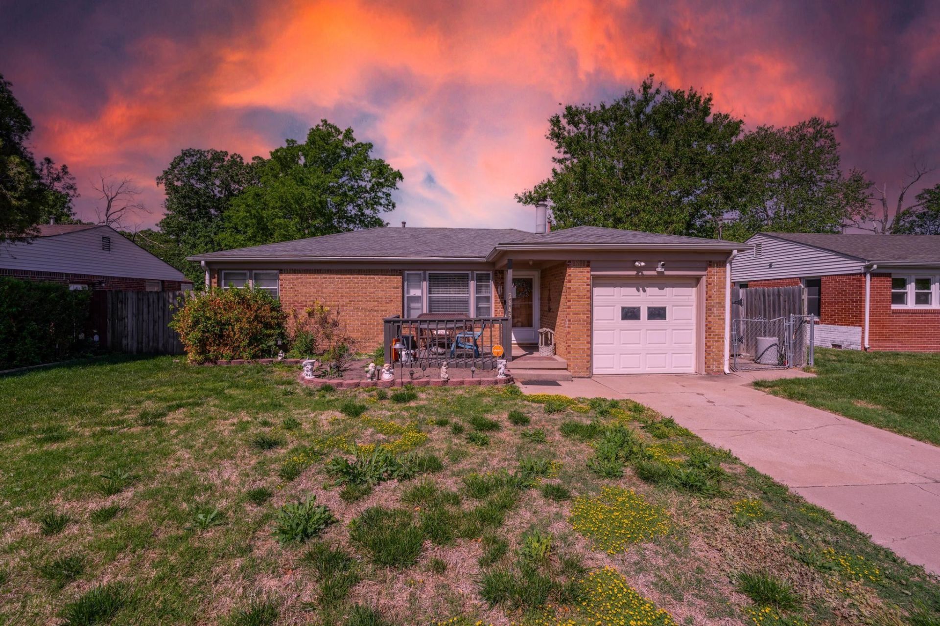 2845 S Laura Ave, Wichita, KS 67216 Main Photo