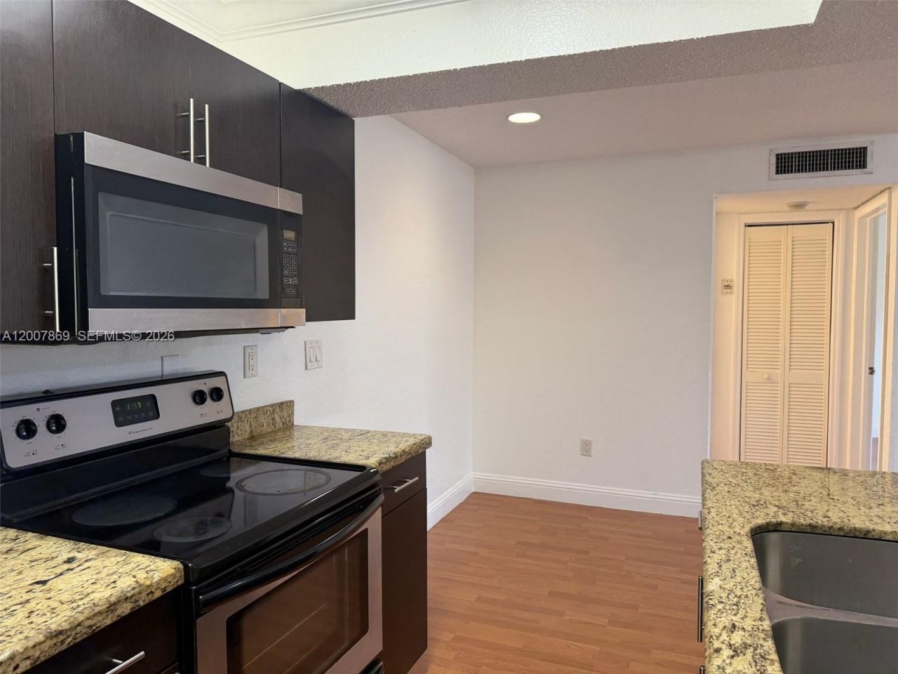 15570 SW 105th Ln, Unit 1718, Miami, FL 33196 Photo