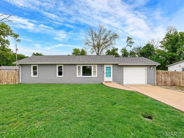 9302 Valley Lane, Pevely, MO 63070