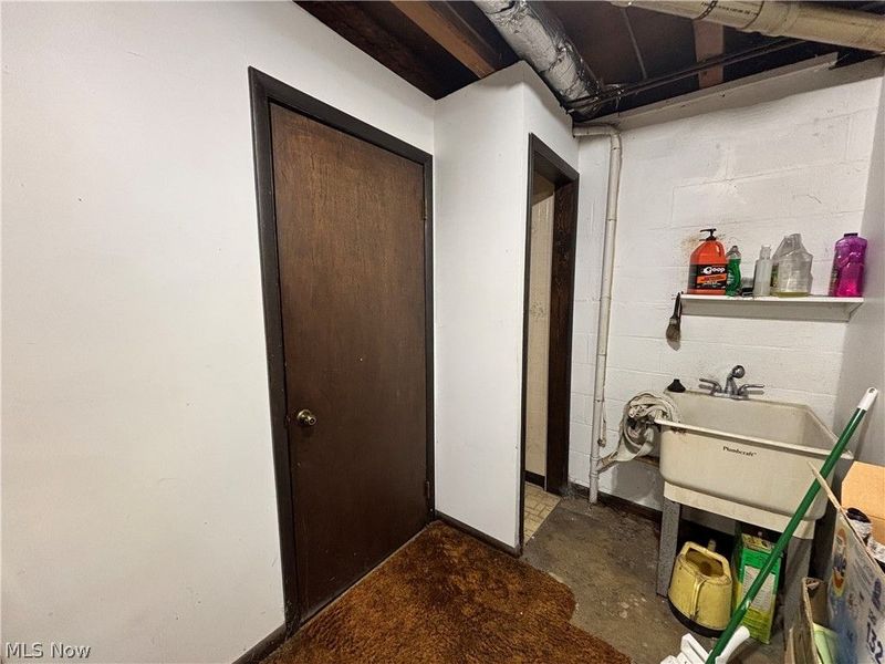 2180 Kimberley Drive NW, Dover, OH 44622 Photo 34