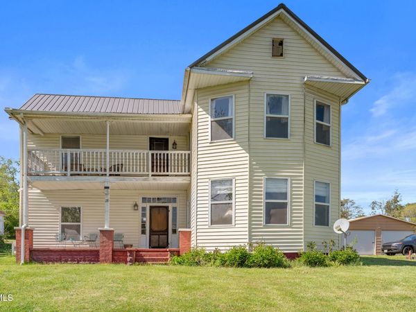 210 Evergreen Street, Glade Spring, VA 24340