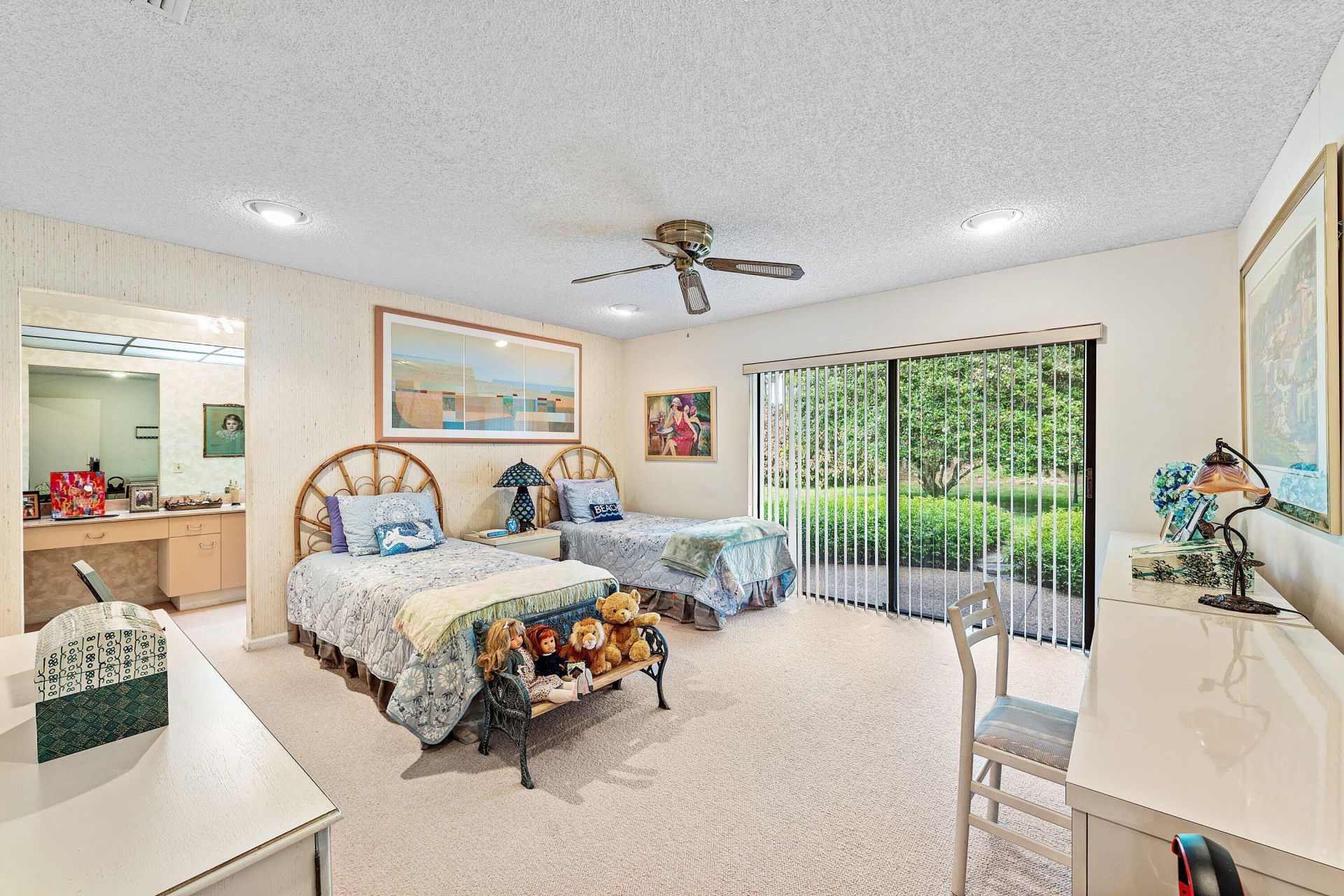 643 W Lakewoode Circle, Delray Beach, FL 33445 Photo