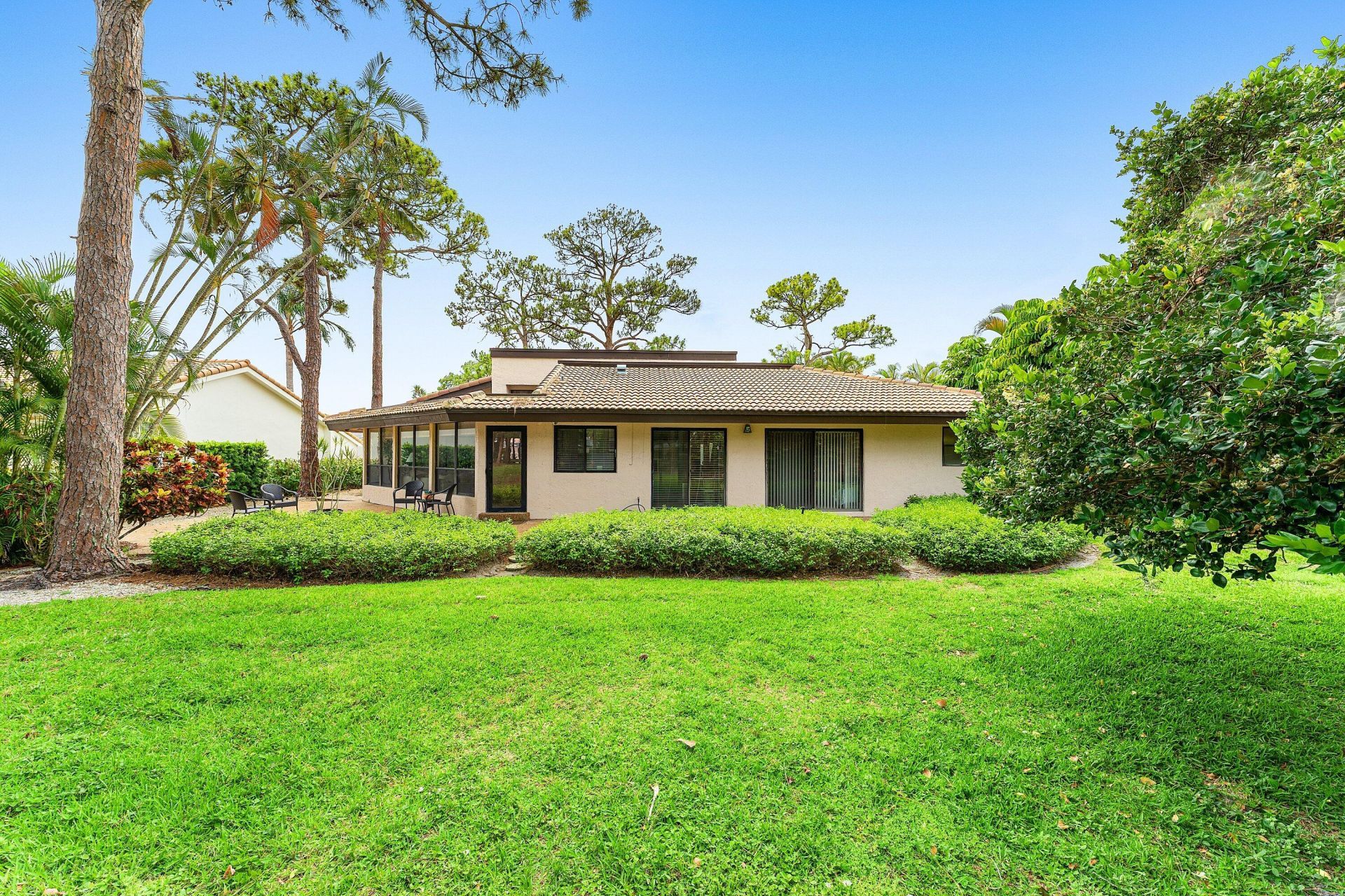 643 W Lakewoode Circle, Delray Beach, FL 33445 Photo