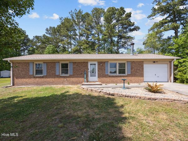 100 Leslie Lane, Havelock, NC 28532