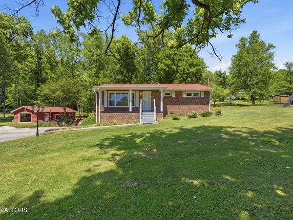 219 Evergreen St, Harriman, TN 37748