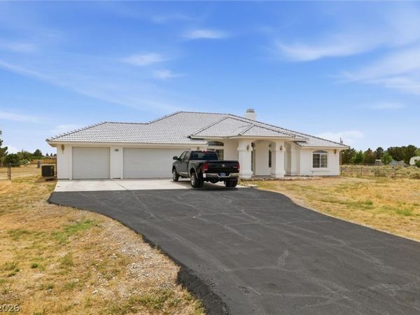 381 E Harris Farm Road , Pahrump, NV 89060