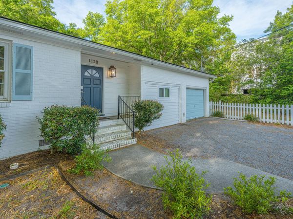 1128 Carter Avenue, Mount Pleasant, SC 29464