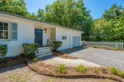 1128 Carter Avenue photo 4