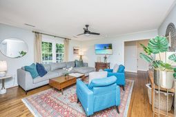 1128 Carter Avenue photo 4