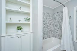 1128 Carter Avenue photo 4