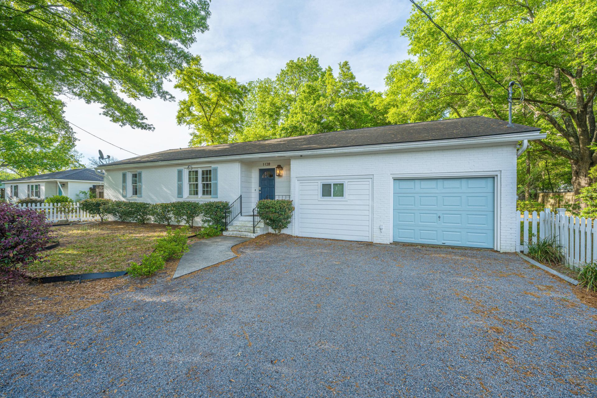 1128 Carter Avenue Photo 7