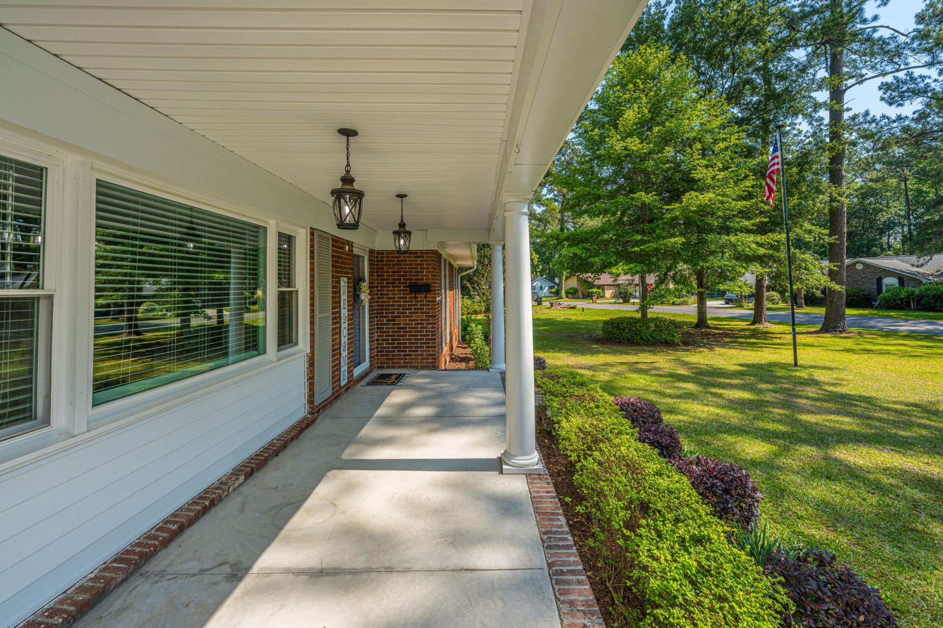 504 Dogwood Circle Photo 3