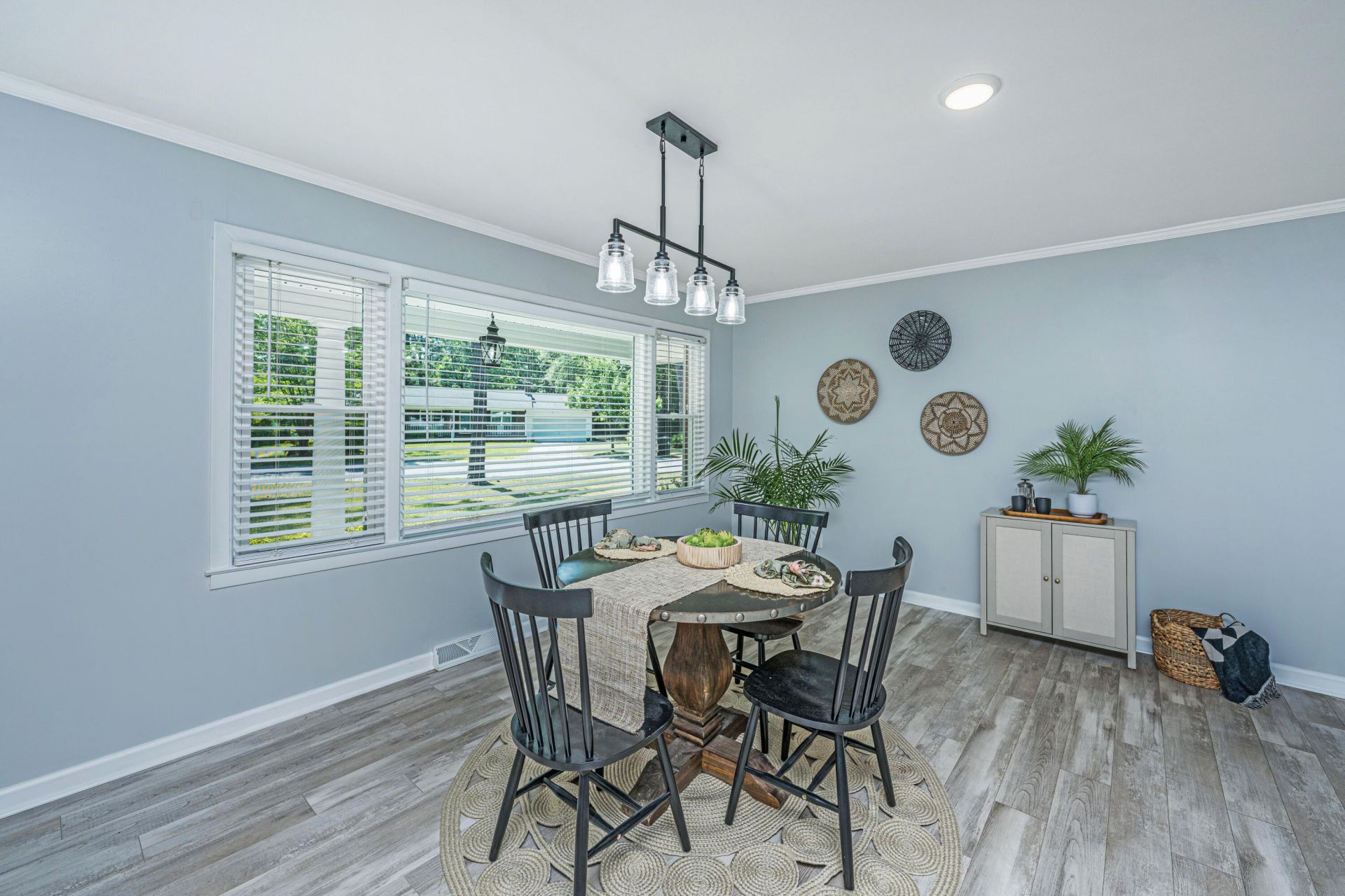 504 Dogwood Circle Photo 7