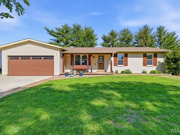59 Dogwood Lane, St Peters, MO 63376