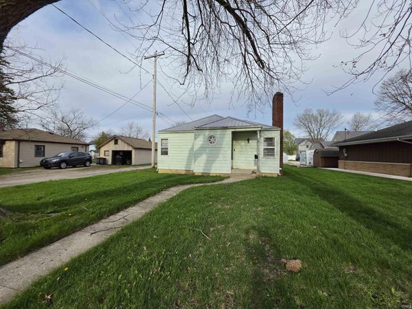 216 N 9th Street, Decatur, IN 46733