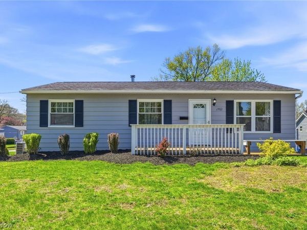 1762 Underwood Street, Cuyahoga Falls, OH 44221