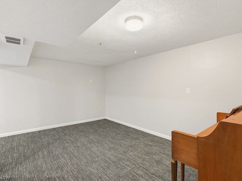 1762 Underwood Street, Cuyahoga Falls, OH 44221 Photo 12