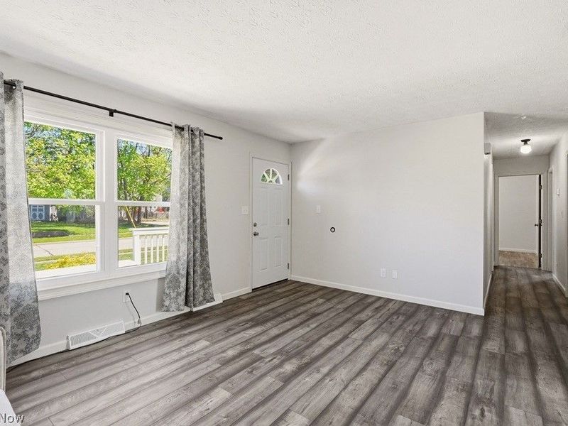 1762 Underwood Street, Cuyahoga Falls, OH 44221 Photo 2