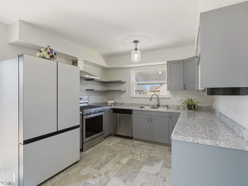 1762 Underwood Street, Cuyahoga Falls, OH 44221 Photo 4