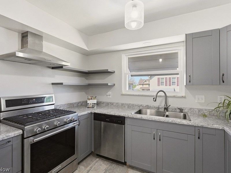 1762 Underwood Street, Cuyahoga Falls, OH 44221 Photo 5