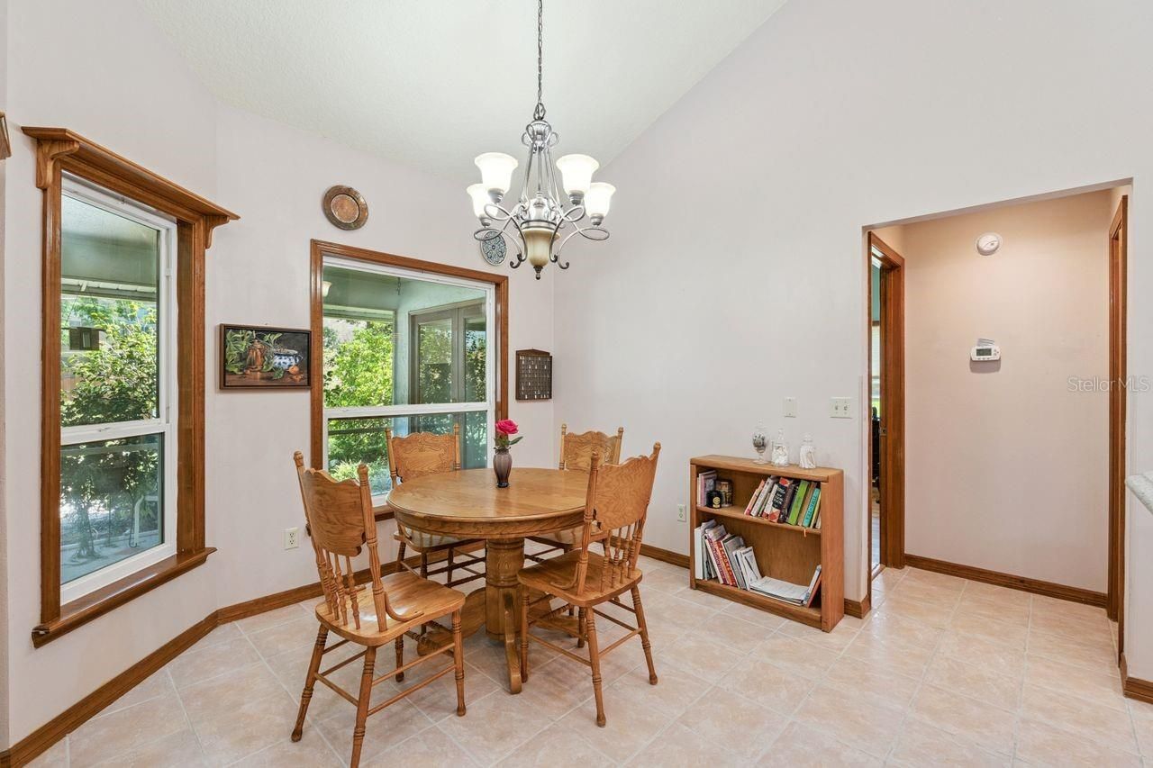 908 Almond Tree Circle, Orlando, FL 32835 Photo