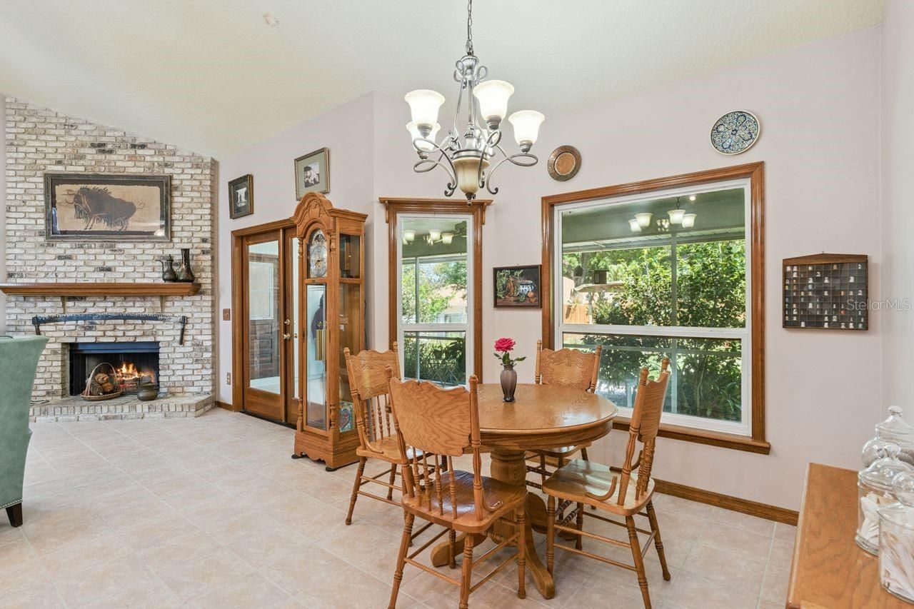 908 Almond Tree Circle, Orlando, FL 32835 Photo