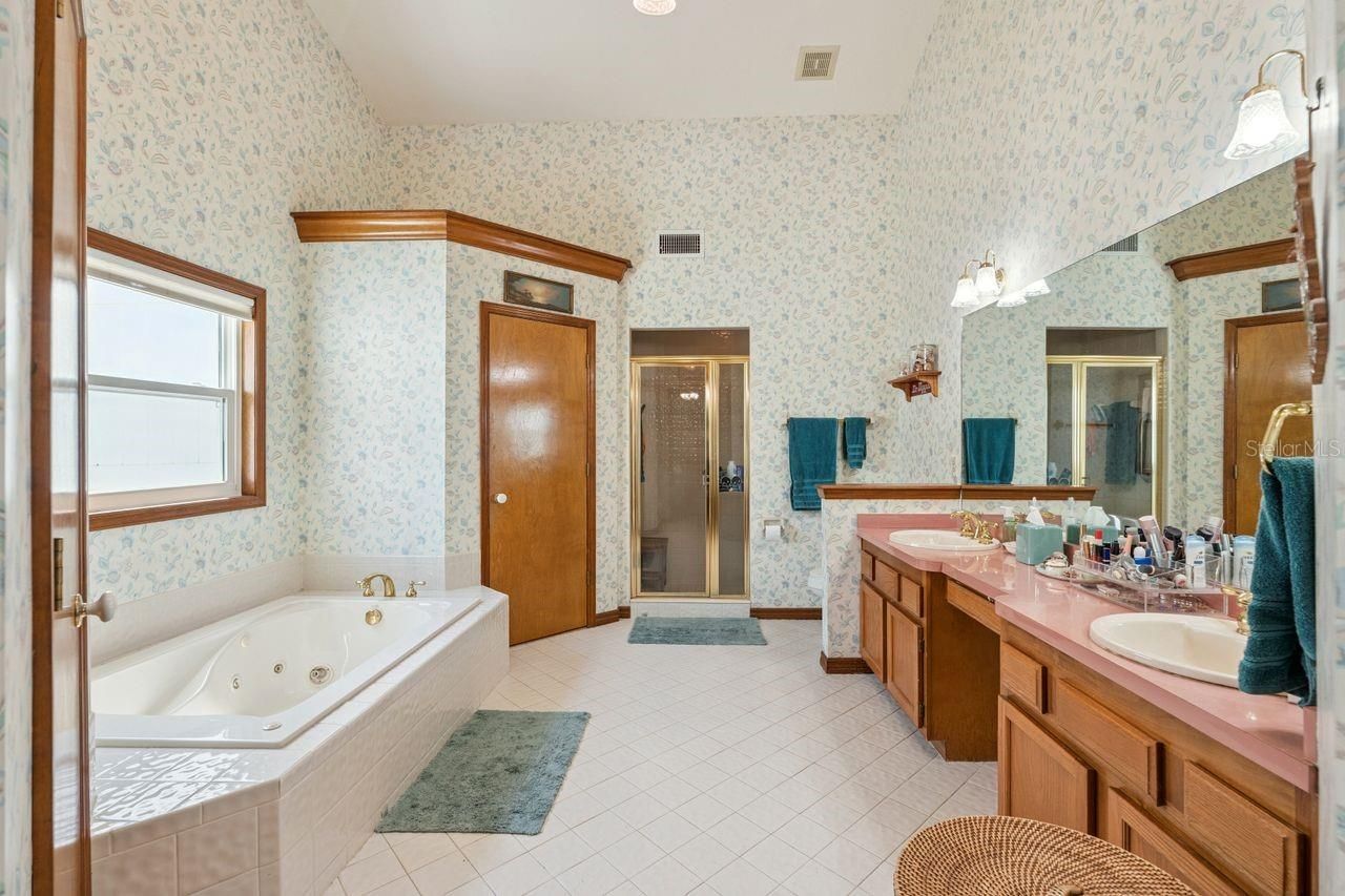908 Almond Tree Circle, Orlando, FL 32835 Photo