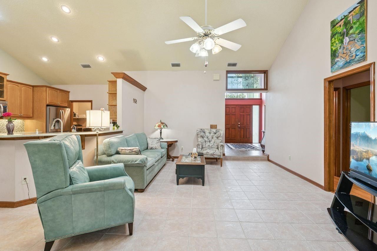 908 Almond Tree Circle, Orlando, FL 32835 Photo