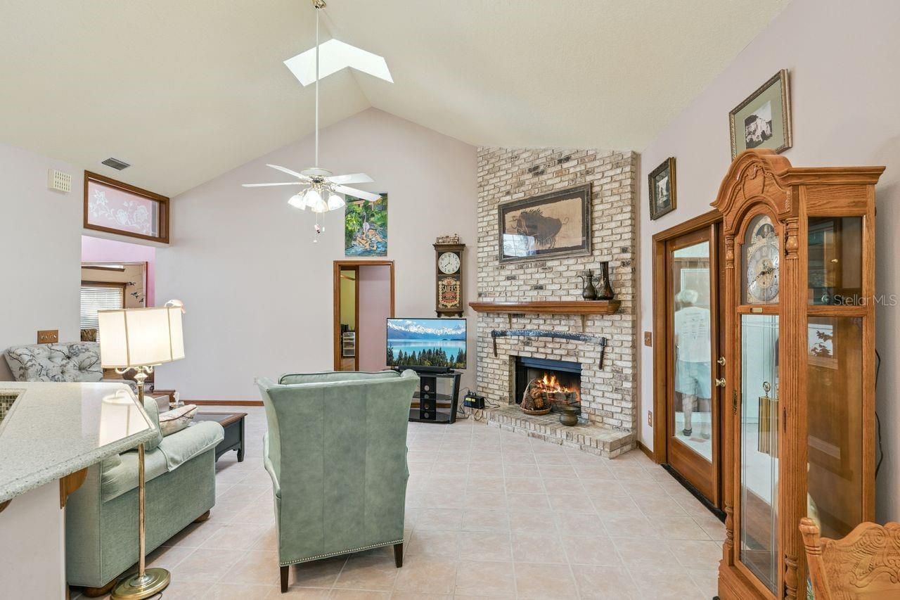908 Almond Tree Circle, Orlando, FL 32835 Photo
