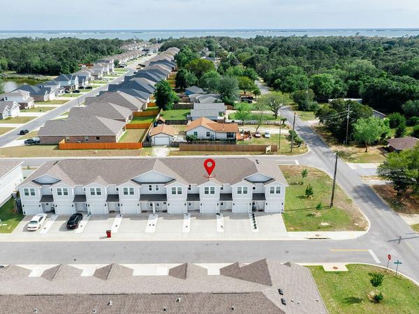 5673 Stellarjay Street, Gulf Breeze, FL 32563