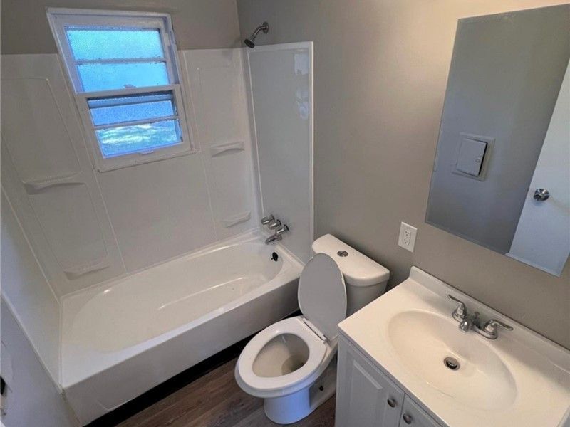 4468 E 156th Street, Cleveland, OH 44128 Photo 5