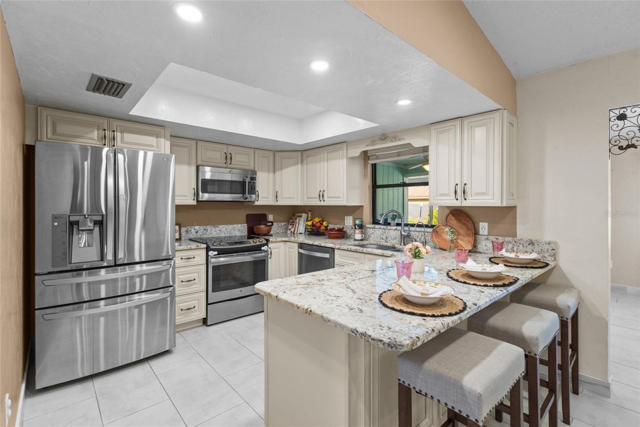6609 Mauna Loa Boulevard, Sarasota, FL 34241 Photo