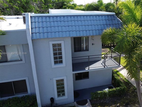 16501 Blatt Blvd, Unit 204, Weston, FL 33326