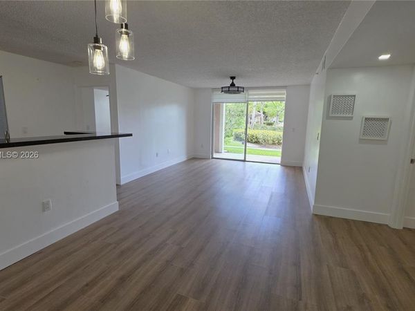 12136 Saint Andrews Pl , Unit 108, Miramar, FL 33025