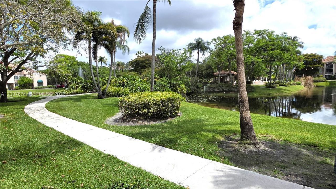 12136 Saint Andrews Pl , Unit 108, Miramar, FL 33025 Photo