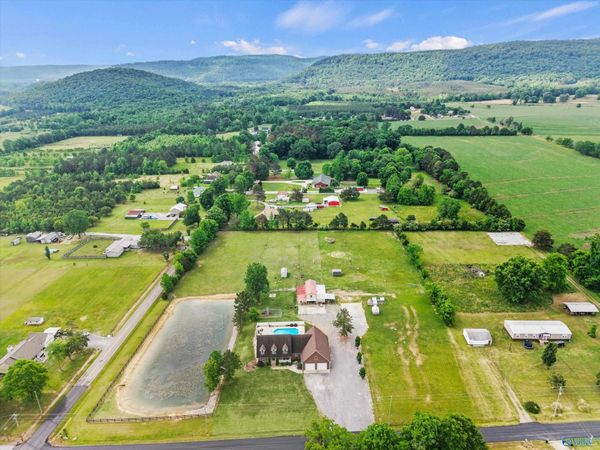 1768 Oak Grove Road, New Hope, AL 35760