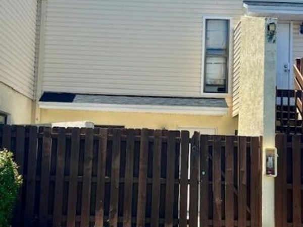 641 Executive Center Drive, West Palm Beach, FL 33401