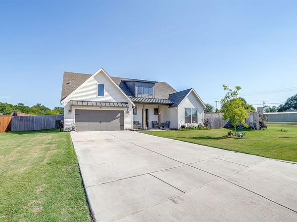 1016 County Road 337 , Glen Rose, TX 76043